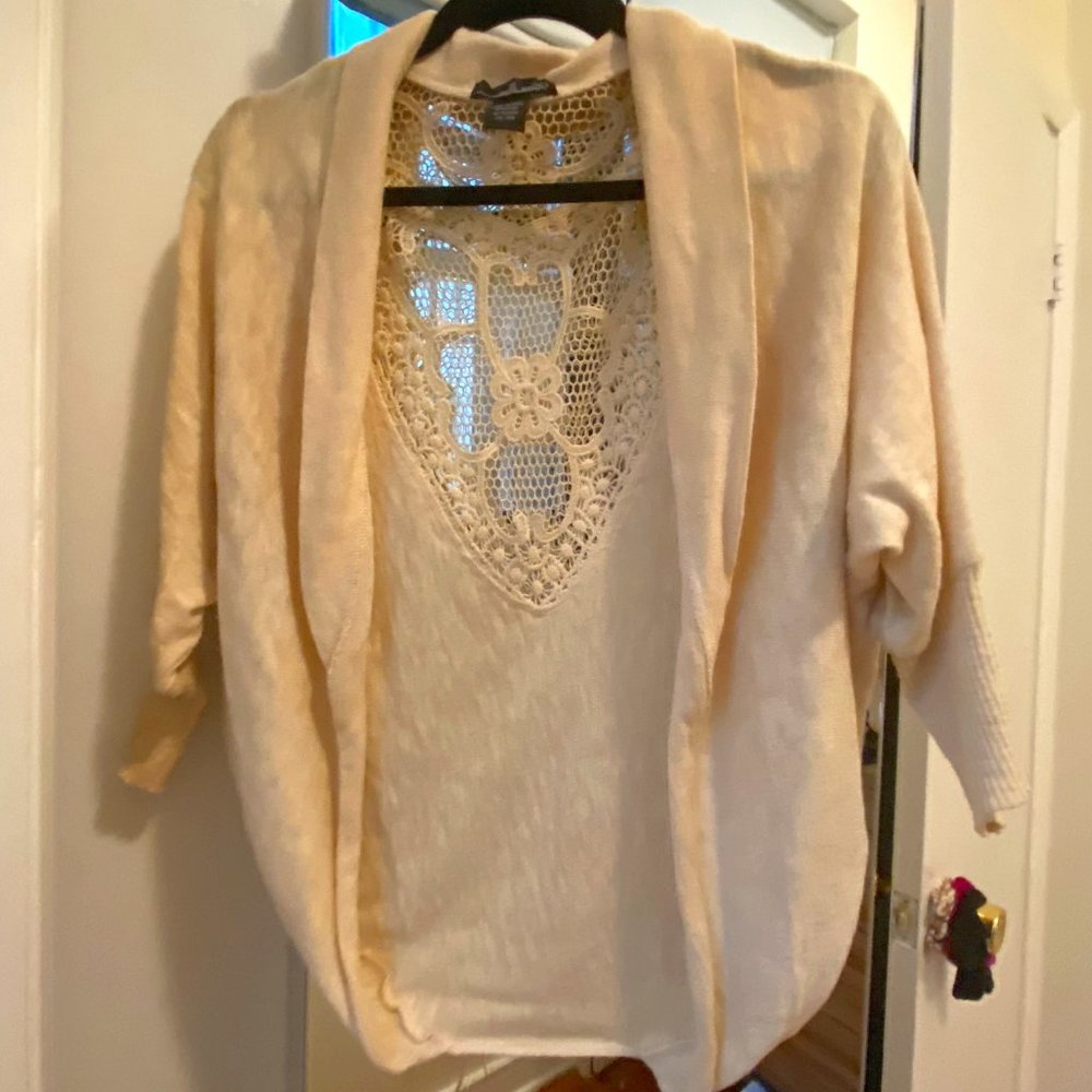 Vintage cream colored shrug (light sweater)